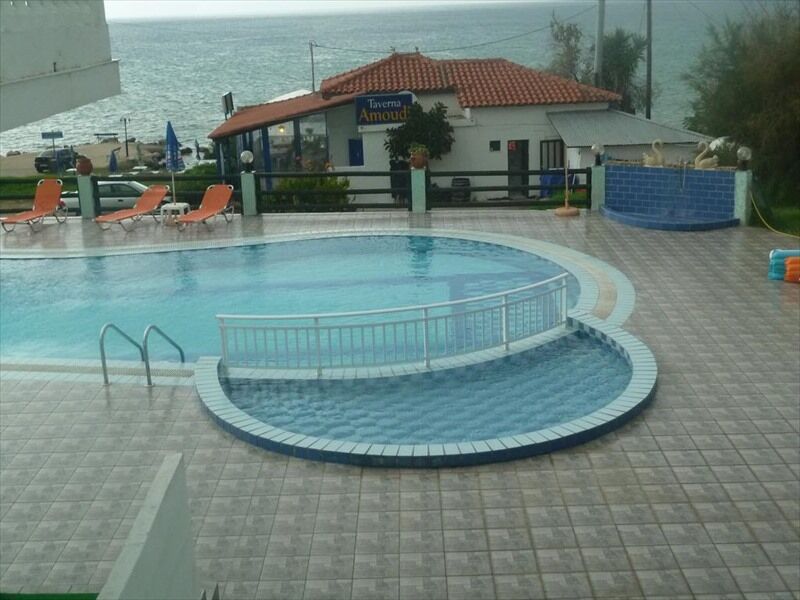 Amarylis Beachfront Studios Amoudi Exterior foto